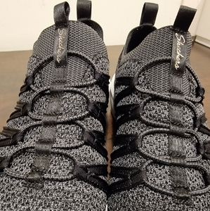 Excellent condition Skechers women's sz 6